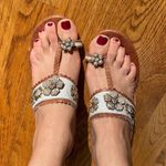 RARE Beverly Feldman Kitten Heel Toe Loop Sandals Size 8.5 Photo 2