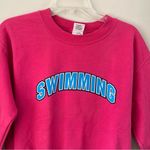 Gildan Swimming Pink Sweatshirt Small Cotton/Polyester Blue Writing Swim Photo 2