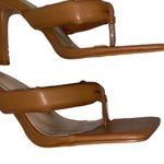 Pretty Little Thing Padded Brown Square Mouth Thong
Sandals(Size 5) Photo 3