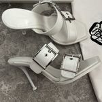 Alexander McQueen  New Ivory/ Silver Size 37C New in Box Retail $1,090 Photo 6