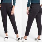 Athleta  Venice Pintuck Pants Black Size Medium 8-10 Travel Leisure Office Work Photo 1