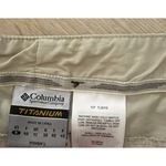 Columbia  Titanium Womens Skort Skirt Omni Dry Khaki Size 8 Photo 3