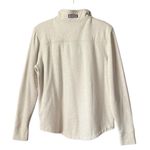 Vineyard Vines Dreamcloth Relaxed Shep Shirt quarter zip top. Size M. Photo 1