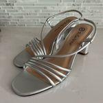 Bella Vita  Women's Block Heel Sandal Heeled Photo 2