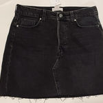 H&M Women Short Denim Skirt Size 4 (New with tag) Photo 1