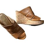 🔵 SALE 3/$25 REPORT WEDGE DANICA PLATFORM SLIPON LASER CUT TAN SANDAL SHOES Size 7.5 Photo 0