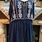 Charmed Hearts Tempted Hearts Blue and White Embellished short Sleeve Tunic Photo 0