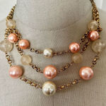 Pink faux pearl triple strand vintage necklace Photo 0