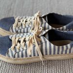 Liz Claiborne  Blue White Chambray Stripe Espadrille Platform Sneakers Size 8.5 Photo 0