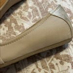 Baretraps  Women’s Gold Flats, Size 8.5 Photo 5