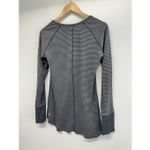 Lululemon Long Sleeve Scoop Neck Reversible Tunic Size 8 Gray Pullover Style Photo 6