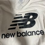 New Balance Women Tshirt Photo 4