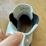 Amazon Essentials Women’s Combat Chelsea Boots, Black/Off White, Size 10 White Photo 14