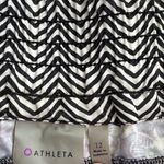 Athleta Vibrant Floral Women's Athletic Shorts Photo 1