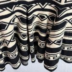 Alice + Olivia - Black & White Aztec Print Dress W/ Flared Hem Sz XS Photo 6