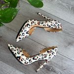 L.A.M.B. Snow leopard stiletto pointed
Heels / Pumps Photo 1