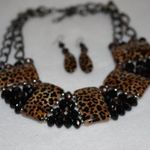 Leopard Print Stone/Black Bead Statement Necklace With Matching Hook Earrings Black Photo 0