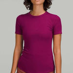 Lululemon Hold Tight Short Sleeve Shirt Magenta Purple Size 6 Small / Medium Photo 0