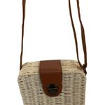 Woman's Straw Vintage Basket Crossbody Purse Photo 0
