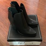 Qupid  SLAY-70 BLACK PU booties Photo 3