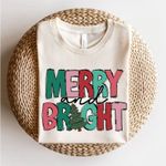 Gildan Merry and bright Christmas T-shirt Photo 0