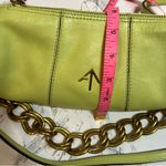 MANU ATELIER Mini Cylinder Bag Green crossbody chain Photo 6