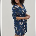 Torrid Blue Floral Challis Zip-Front 3/4 Tab Sleeve Shirt Dress Size 2X Pockets Photo 2