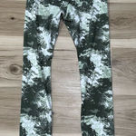 Gymshark  Training Leggings Green Camo Print Athletic Women’s Small Photo 0