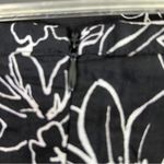 Lee City Elements Size 8 Black & White Floral Skirt Semi Sheer Very Lightweight Photo 3