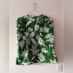 Farm Rio  Forest Soul Mix T-Shirt Tee in Green and White Floral Size Medium Photo 8