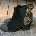 Toms NWT  Black Suede Floral Metallic Jacquard Mix Boot Size 6.5 Photo 1