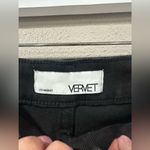 Vervet Black Shorts Photo 5