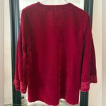 KYLA SEO Red Velvet Shirt Size M Photo 2