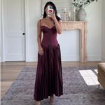 House Of CB  M A-C   'Beau' Wine Pleated Midi Dress NWOT Photo 2