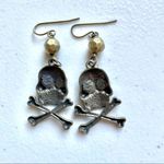 Skull and crossbone earrings with bead on top Photo 2
