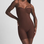 SKIMS  Body Zoned Underwire Mid Thigh Bodysuit in Cocoa - XL Photo 0
