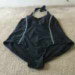 Catalina One Piece  Women's Plus Size 2X Swimsuit Black White Photo 0