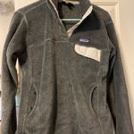 Patagonia  Woman’s  Fleece Pullover Photo 0