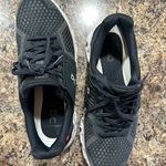 on cloud Womens Sneakers Photo 5