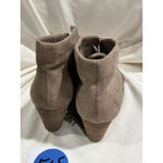 Woman’s Dr Scholl Memory Foam Comfort Fit Dakota Brown Suede Booty Size 7 Photo 2