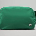 Lululemon NWT Everywhere Belt Bag 1L In Emerald Ice Photo 0
