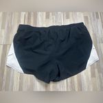 Under Armour Black and White Athletic Shorts, Women’s Size XXL Photo 7