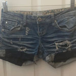 Max jeans FINAL MARKDOWN  distressed denim shorts 0 Photo 0