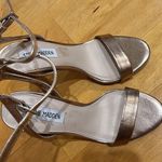 Steve Madden Gold Heels Photo 3