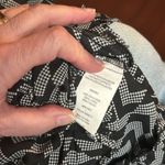 Takara  3/4 SLEEVE TOP BLACK AND WHITE CHEVRON SIZE large Photo 9