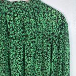 Who What Wear  Green Floral Blouse Photo 5