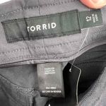 Torrid NWT Grey Slim Fit Dress Pants With Side Pockets Womens Size 12 Photo 4