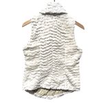 Patagonia Women’s Cream Pelage Zip Front Vest size small Photo 2