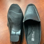 White Mountain White mountains ladies  shoe  size 6 Photo 4