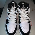 Nike Air Jordan 1 Mid Photo 0